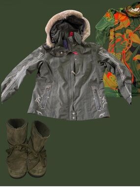 Bogner Olive Green Ski Jacket with -Fur Trim Hood